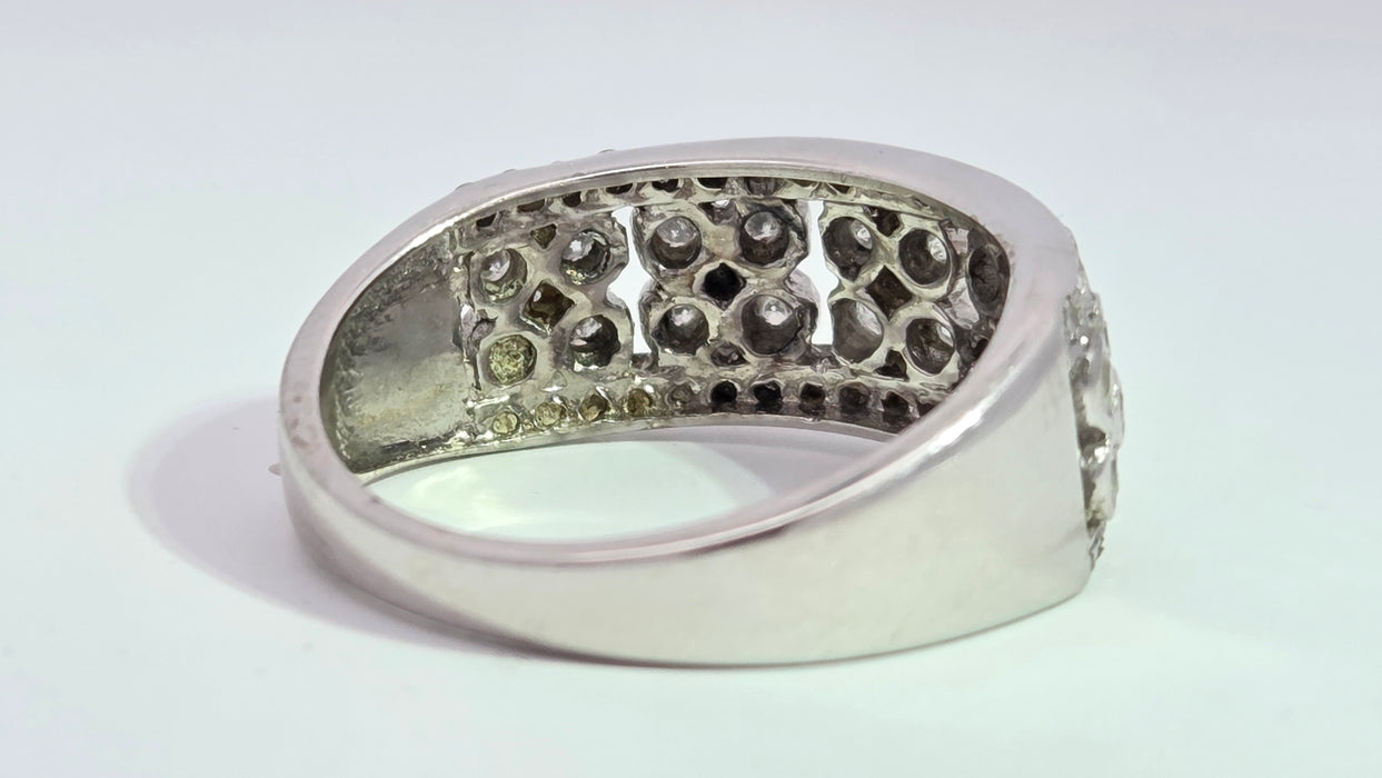 Vintage: 9ct White Gold 49 Diamond Openwork Floral Cluster Band Ring