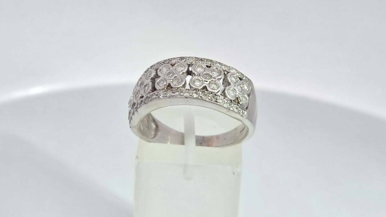 Vintage: 9ct White Gold 49 Diamond Openwork Floral Cluster Band Ring