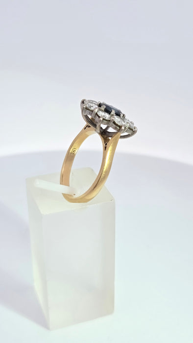 Vintage: 18ct Yellow Gold Sapphire 1.02ct & Diamond 2.00ct Oval Cluster Ring