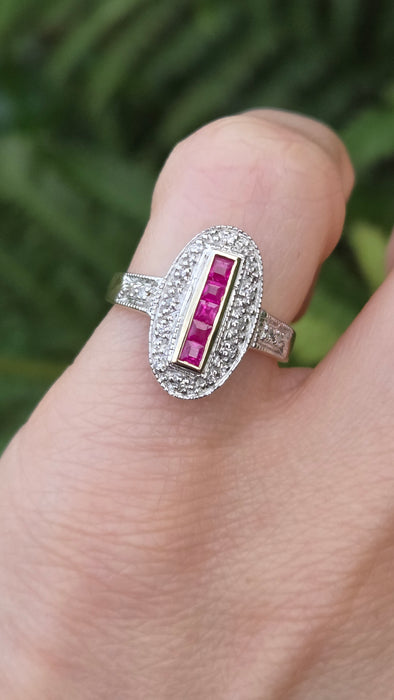 Vintage: 9ct Yellow Gold Ruby 0.35ct & 16-Diamond Art Deco Style Panel Ring