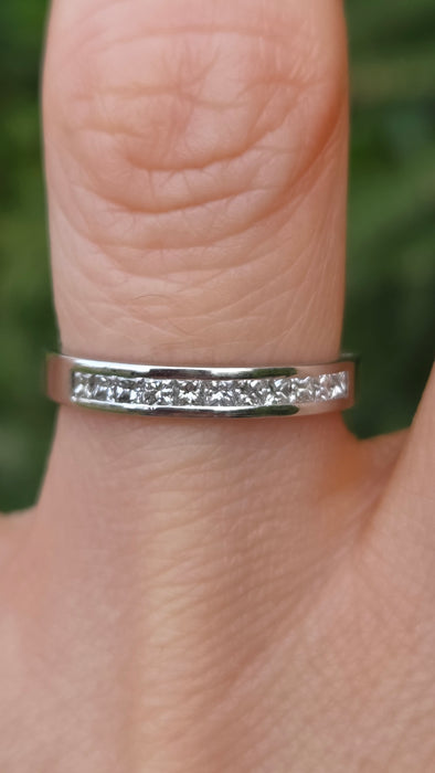 Vintage: Platinum Diamond 0.28ct Princess Cut Stacker Ring