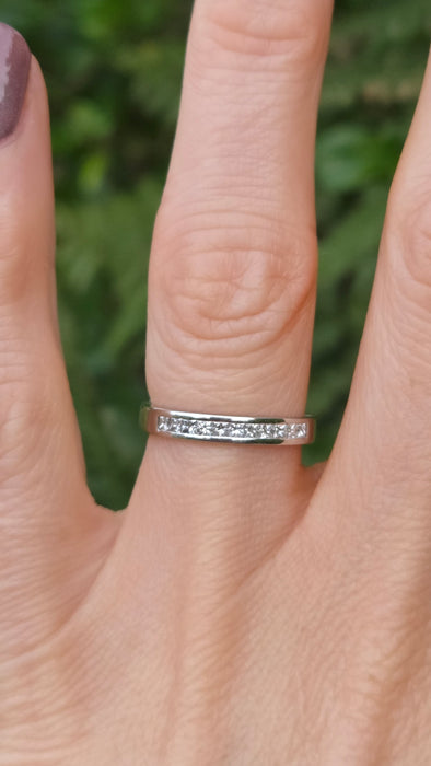 Vintage: Platinum Diamond 0.28ct Princess Cut Stacker Ring