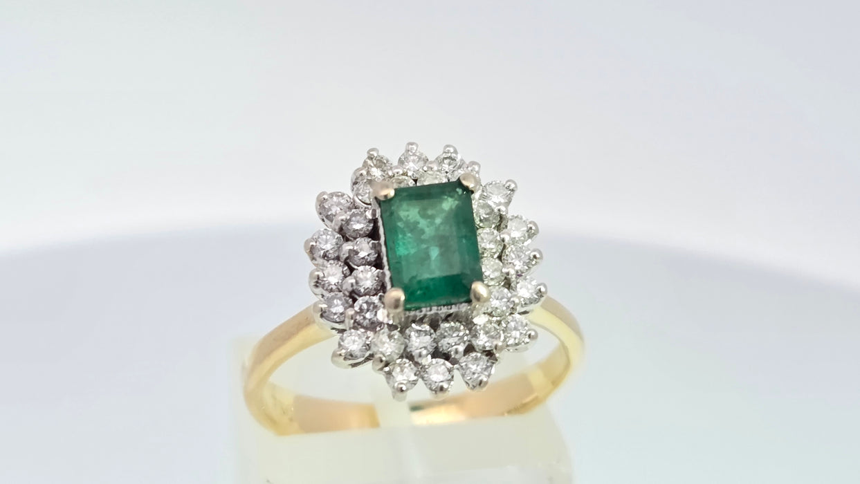 Vintage: 18ct Yellow Gold Emerald 0.85ct & Diamond 1.00ct Dress Cluster Ring