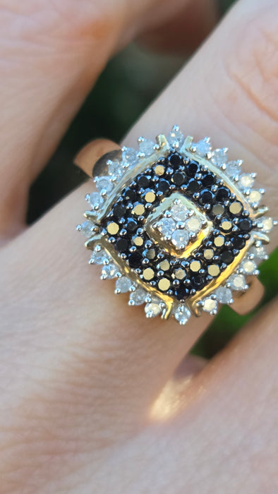 Vintage: 9ct Yellow Gold Black & White Diamond 1.01ct Art Deco-Style Dress Cluster Ring