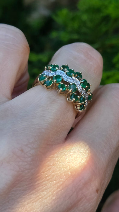 Vintage: 9ct Yellow Gold Emerald & Diamond Dress Ring