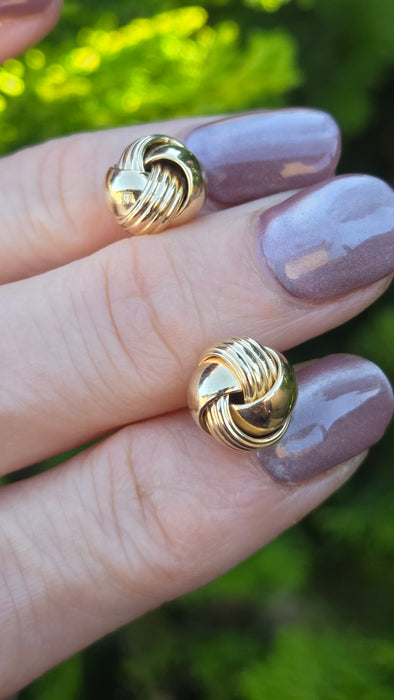 Vintage: 9ct Yellow Gold Love Knot Stud Earrings
