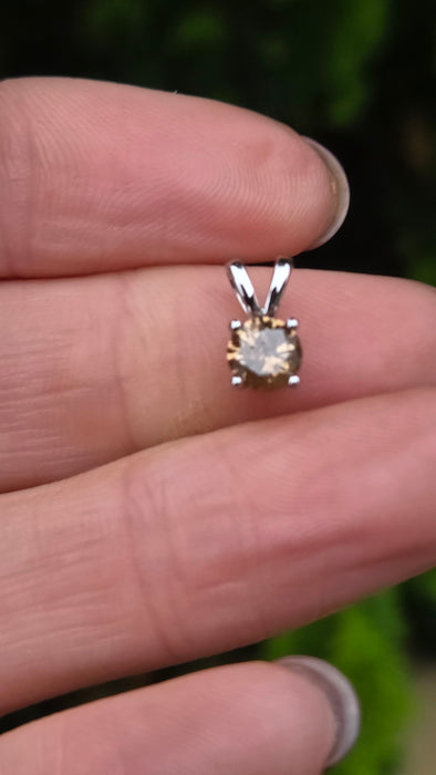 Vintage: 9ct White Gold Champagne Diamond Solitaire Pendant