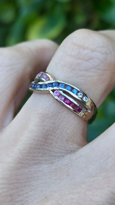 Vintage: 9ct White Gold Ruby & Sapphire Crossover Ring