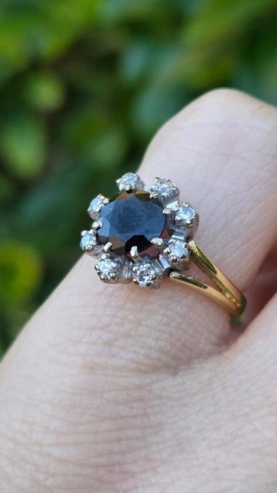 Vintage: 18ct Yellow Gold Sapphire & Diamond Cluster Ring — 1.15ct