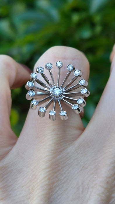 Vintage: 18ct White Gold Diamond Sunray Cluster Ring — 0.40ct
