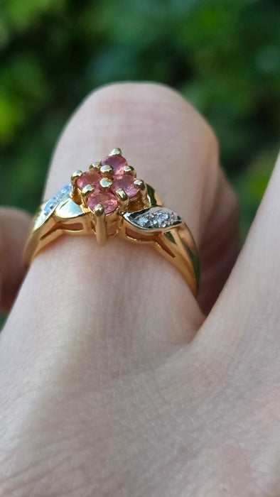 Vintage: 18ct Yellow Gold Padparadscha Sapphire & Diamond Ring