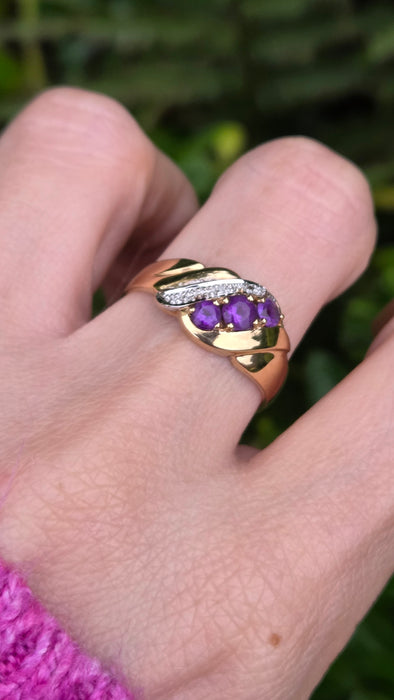 Vintage: 9ct Yellow Gold Amethyst & Diamond Crossover Dress Ring