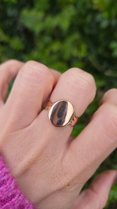 Antique: 9ct Rose Gold Signet Ring — From 1916