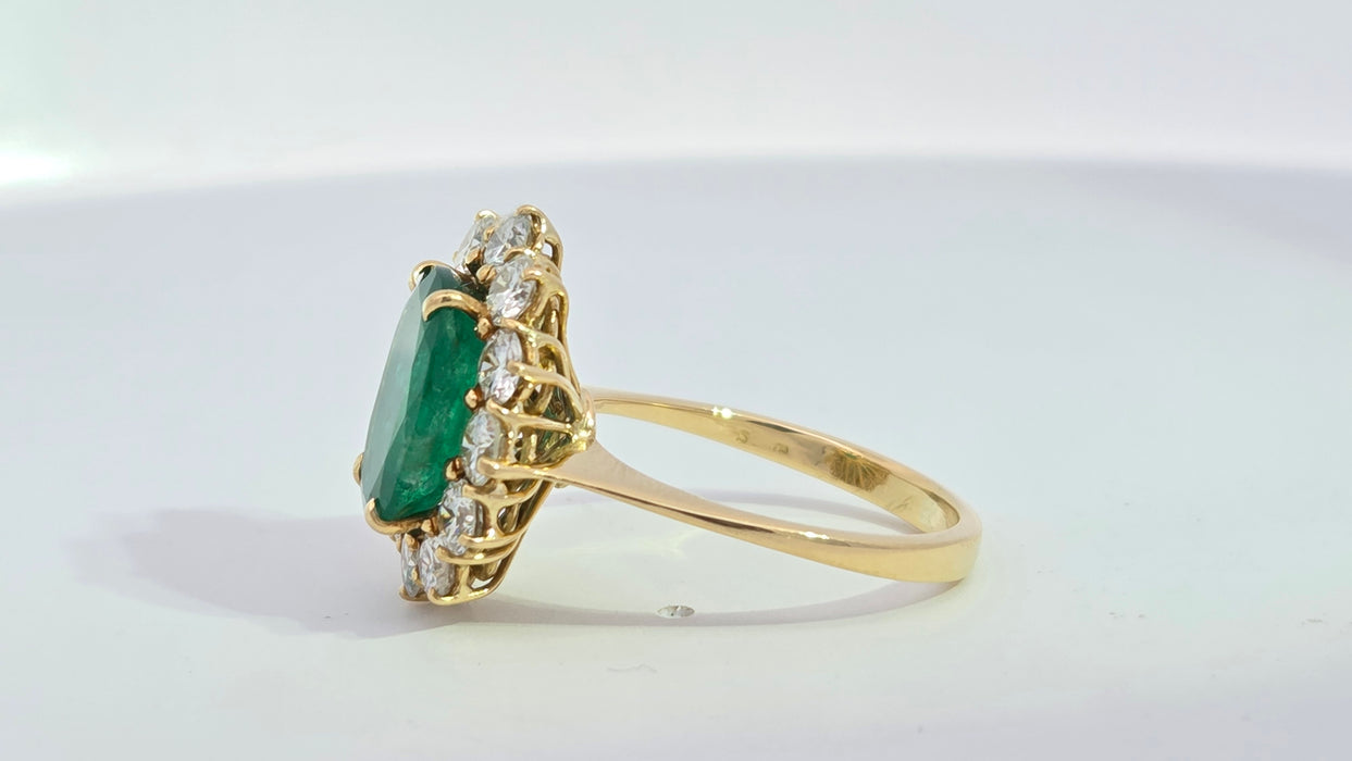 Vintage: 18ct Yellow Gold Emerald 2.45ct & Diamond 1.50ct Oval Cluster Dress Ring — From 1980