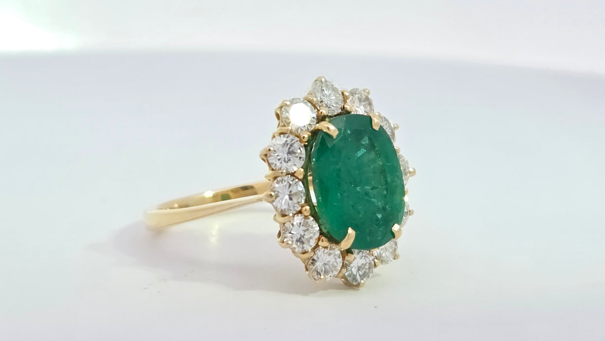 Vintage: 18ct Yellow Gold Emerald 2.45ct & Diamond 1.50ct Oval Cluster Dress Ring — From 1980