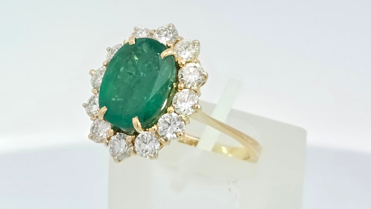 Vintage: 18ct Yellow Gold Emerald 2.45ct & Diamond 1.50ct Oval Cluster Dress Ring — From 1980