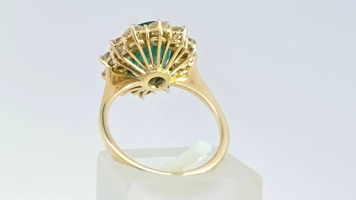 Vintage: 18ct Yellow Gold Emerald 2.45ct & Diamond 1.50ct Oval Cluster Dress Ring — From 1980