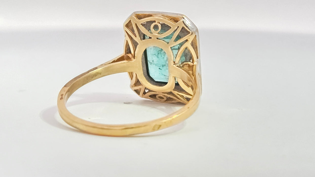 Vintage: 18ct Yellow Gold Emerald 3.52ct & Diamond 0.30ct Art Deco-Inspired Cluster Dress Ring