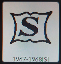 Load image into Gallery viewer, 1276:Vintage: 9ct Gold Shield Signet Ring- Date-Mark 1967 - almost 60 years
