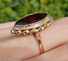 Load image into Gallery viewer, 4932: Antique- Victorian 18ct Gold Large Marquise Garnet (5.3ct) Ring- Something special
