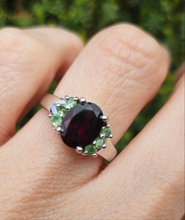 Cargar imagen en el visor de la galería, 1583: Vintage: 9ct White Gold Red &amp; Demantoid Garnets Cocktail Ring- superb combination
