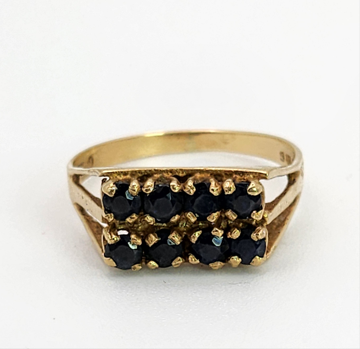 1083: Vintage: 9ct Gold 8 French Blue Sapphires Geometric Set Ring