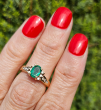 Load image into Gallery viewer, 1609: Vintage: 14ct Gold Emerald Diamonds Ring- petite, sparkling and cute
