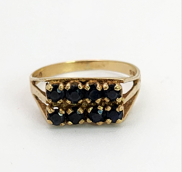 1083: Vintage: 9ct Gold 8 French Blue Sapphires Geometric Set Ring