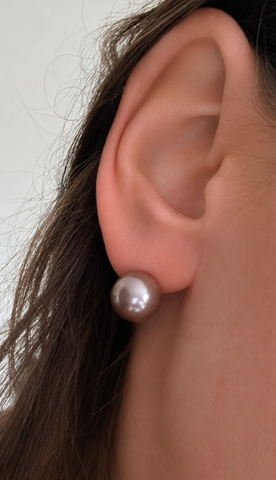 6633: Vintage: 14ct Gold Silver/Grey Tahitian Pearls Stud Earrings- stylish & good weight.