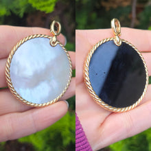 Load image into Gallery viewer, 2691: Vintage 18ct Gold (44mm) Reversible Mother of Pearl &amp; Black Onyx Disc Pendant by David Yurman
