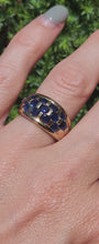 Cargar y reproducir el video en el visor de la galería, 1774: Vintage: 9ct Gold Cornflower Blue Sapphires Cocktail &quot;Bombe&quot; Ring- FAB

