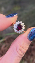 Cargar y reproducir el video en el visor de la galería, 2566: Vintage 9ct Gold Red Garnet Diamonds Flower Head Ring
