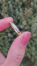 Cargar y reproducir el video en el visor de la galería, 1203: Vintage: 18ct Gold 11 Princess Cut Diamonds Stacker Ring- high calibre natural diamonds
