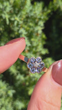 Load and play video in Gallery viewer, 2115: Vintage: 9ct Gold 6 Tanzanites Diamond Floral Daisy Ring
