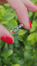 Load and play video in Gallery viewer, 1320: Vintage: 9ct White Gold Demantoid Garnet Solitaire Ring- superb
