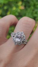 Cargar y reproducir el video en el visor de la galería, 1781: Vintage: 9ct White Gold Pink Morganite Pave Natural Diamonds (0.75ct) Dress Ring- Sparkling beauty
