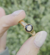 Load and play video in Gallery viewer, 6258 Vintage: 9ct Gold Black Diamond White Diamonds Signet Ring
