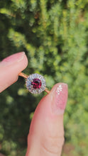 Cargar y reproducir el video en el visor de la galería, 1365: Vintage: 18ct Gold Tourmaline Diamonds Target Ring- striking colours
