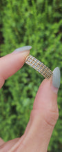 Load and play video in Gallery viewer, 1778: Vintage: 9ct Gold Green Topaz Stacker/Dress Ring- gorgeous green
