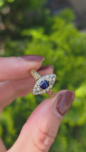 Cargar y reproducir el video en el visor de la galería, 2139: Vintage; 18ct Gold Art Deco Marquise Sapphire Diamonds Cluster Ring
