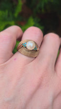 Load and play video in Gallery viewer, 1396: 9ct Woven Gold Cultured Pearl Turquoises Statement Ring
