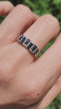 Cargar y reproducir el video en el visor de la galería, 2006: Vintage: 9ct Gold Greek Key Pattern Black  &amp; White Diamonds Ring- Sparkling natural diamonds
