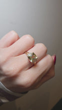 Load and play video in Gallery viewer, 2933: Vintage 9ct Gold Mint Green Citrine 10 Diamonds Dress Ring
