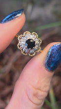 Cargar y reproducir el video en el visor de la galería, 0630: Vintage 18ct Gold French Blues Sapphire Diamonds Flower Head Cluster Ring
