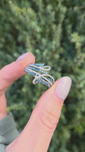 Cargar y reproducir el video en el visor de la galería, 1795 14ct White Gold Blue &amp; White Natural Diamonds Crossover Ring
