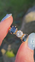 Load and play video in Gallery viewer, 6447 18ct Gold Modern Brilliant Cut Diamond (0.75ct)  Cornflower Blue Sapphires 3-Stone Ring-Exceptional
