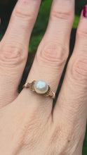Load and play video in Gallery viewer, 2313 Vintage 14ct Single Pearl Ring
