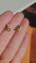 Cargar y reproducir el video en el visor de la galería, 1177: Vintage: 18ct Gold Tsavorite (Green Garnet) Diamond Earrings- superb
