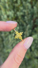 Load and play video in Gallery viewer, Vintage: 9ct Gold 19 Yellow Diamonds Geometric Cluster Ring
