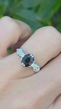 Cargar y reproducir el video en el visor de la galería, 2358 Victorian: 18ct Gold Opal Round Old Cut Diamonds (1.42ct) Cluster Ring
